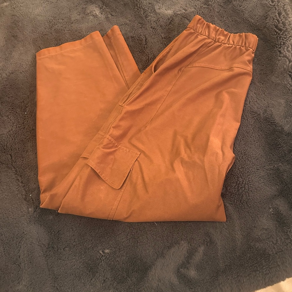 lululemon athletica Women's Tan Parachute Pants